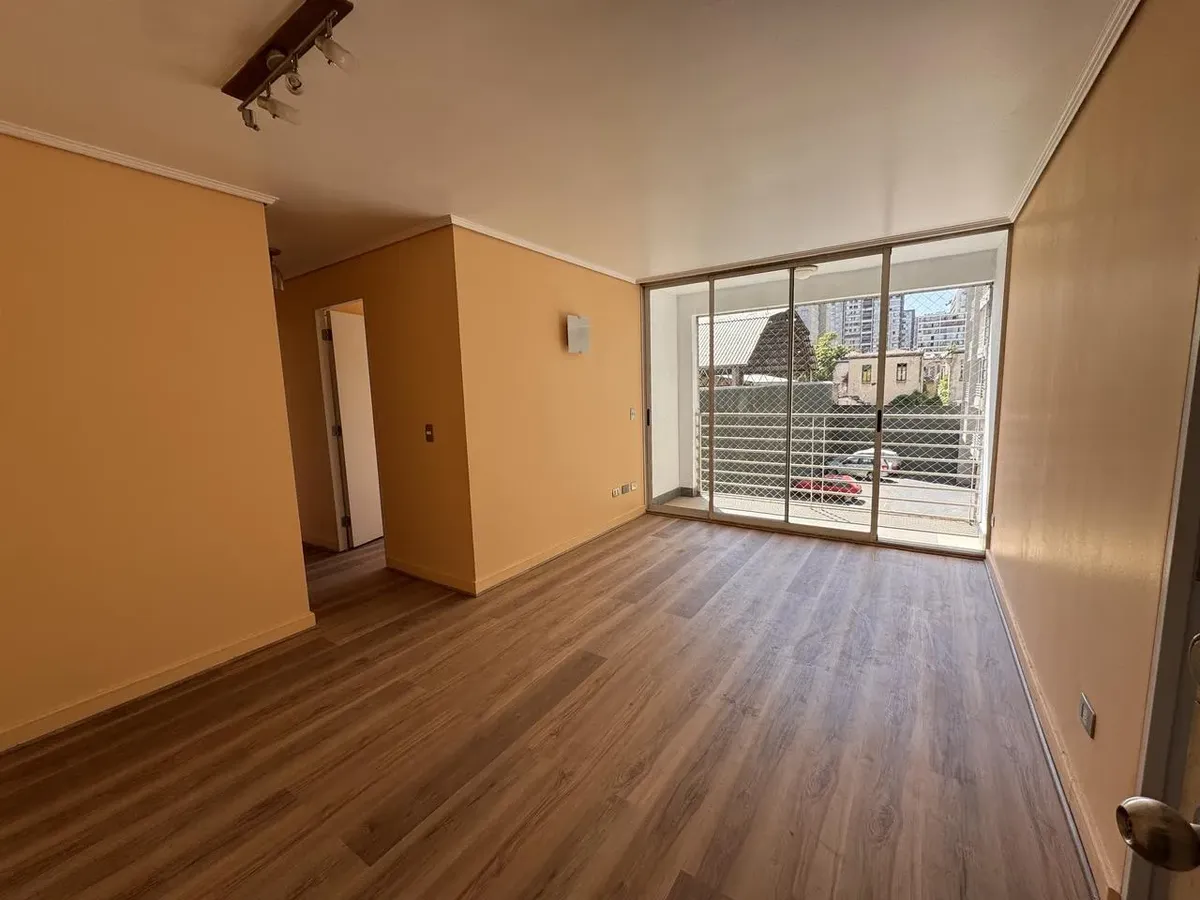 Imagen 3 de 17 de Recien Remodelado Dos Dormitorios
