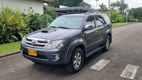 Toyota Fortuner 3.0 Sr5