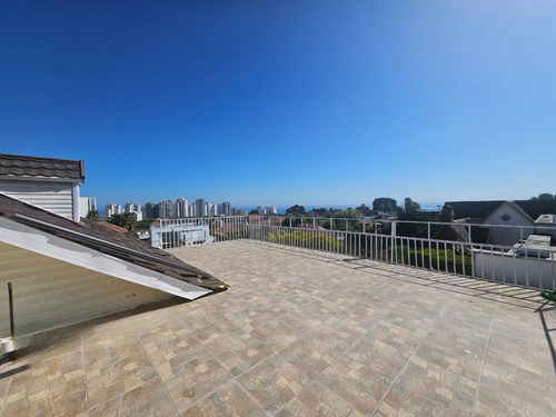 Broker Bosques 6d-5b-se- Patio- Piscina