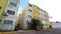 Comprar Dennymar, B5a7a72alquila Apartamento Al Oeste De La Ciudad,ofreciéndote Espacios Amplios Y Distibuidos En 3 Hab, 2 Ba;os, Area De Sala Comedor Y Cocina Empotrada, Con Facil Acceso A Comercios Y Otras.