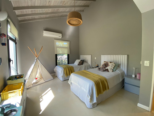 Zona Balbastro - Excelente Casa - Impecable!