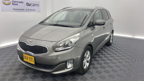 Imagen 3 de 25 de Kia Carens Suv Ex 2.0