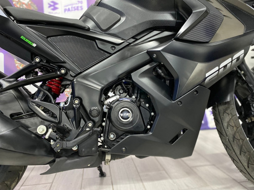 Imagen 17 de 22 de Pulsar Rs 200 Fi Abs