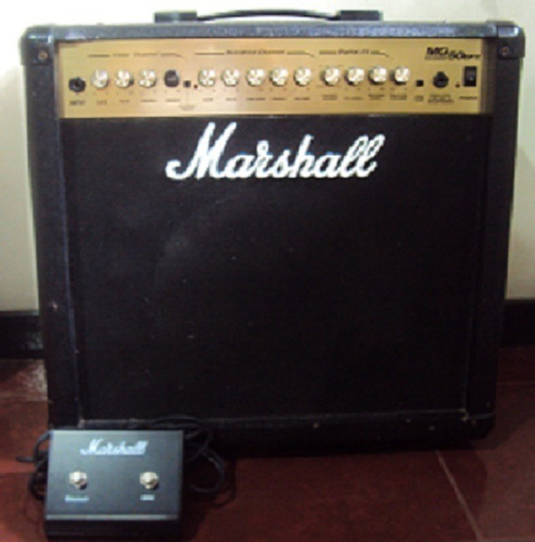 Amplificador Marshall Con Cable Y Pedal