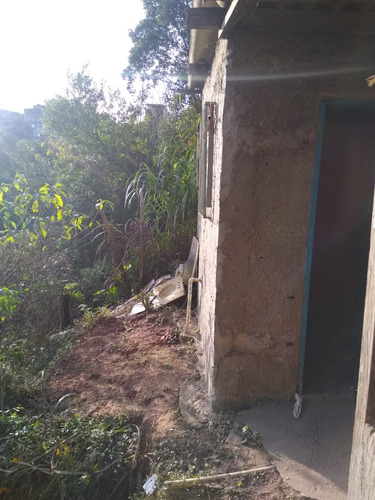 Vendo, Casa Com 3 Cômodo