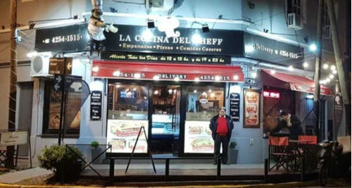 Vendo Rotiseria Pizzeria (importante Cartera De Clientes)