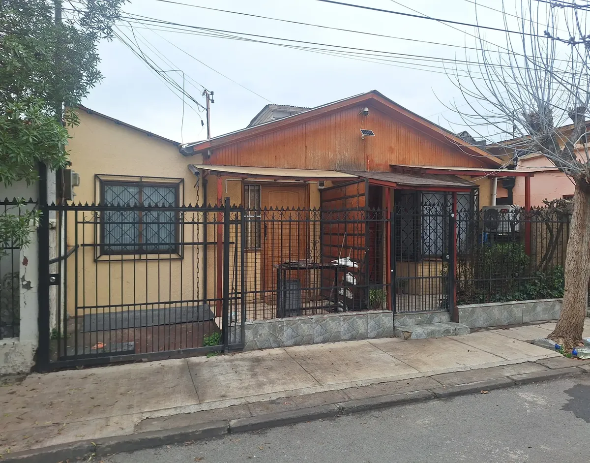 Imagen 3 de 13 de Oportunidad Casa Con Depto. A 300mt De Nueva Estación Metro
