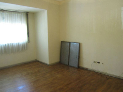 Imagen 9 de 17 de Venta Al Frente Con Balcon -estado Original Apto Credito- Apto Propfesionales