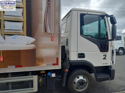 Imagem 5 de 15 de Iveco 9-190 Tector (2020) Baú Carga Seca
