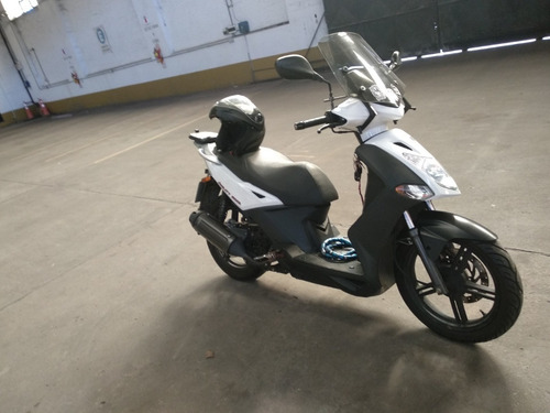 Imagen 3 de 8 de Kymco Agility 200