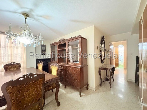 Amplio Apartamento En Motalban Ii Excelente Edificio - 25-17815 - Jca