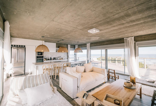 Excepcional Casa Frente Al Mar Sauce Grande