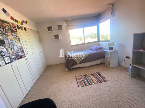 Gran Casa En Venta 5 Dorm. Condominio Mantagua Con Piscina