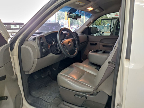Imagen 9 de 14 de Chevrolet Silverado Ls 2013