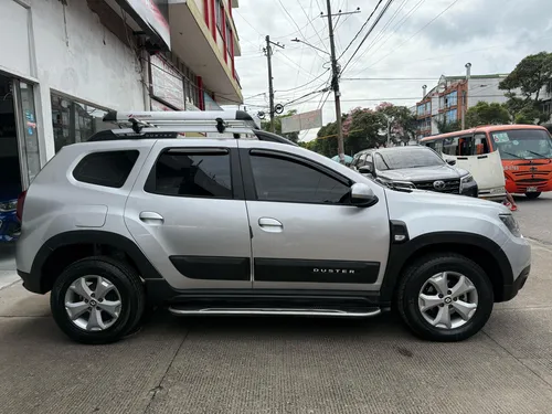 Renault Duster 1.3 Intense Cvt