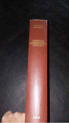 Derecho Internacional Público. Rousseau