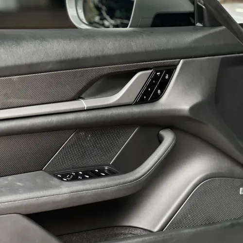 Porsche Taycan Turbo S 2021