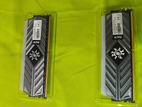 Memoria Ram Ddr4 Xpg Spectrix D41 2 X 8gb 3000mhz (Usado)