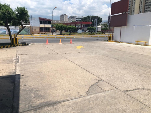 Imagen 23 de 28 de Estacion De Servicio Av. Constitucion Con Calle Carabobo 3500 Mts2