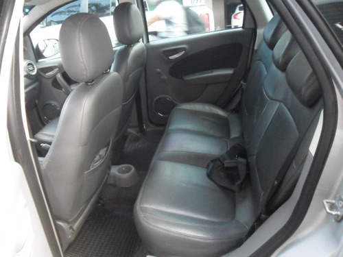 Fiat Grand Siena Essence 1.6 Prata 2014