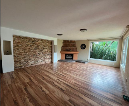 Venta De Casa En Fraccionamiento San Carlos En Metepec