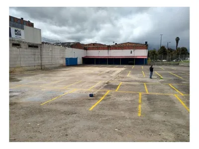 Lote y casalote en arriendo