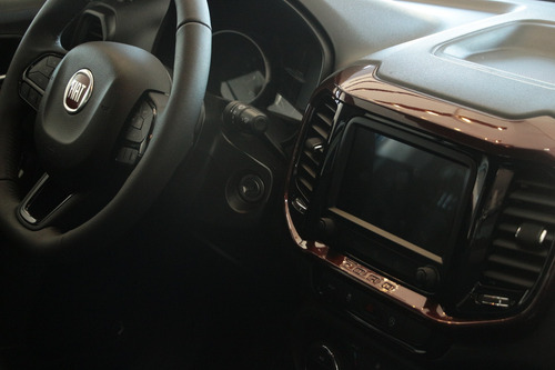Fiat Toro Freedom 1.8 At6 4x2 (flex)