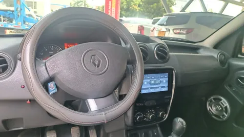 Renault Duster DYNAMIQUE MT 2000CC 4X2