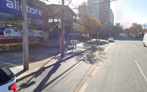 Local Comercial En Arriendo/ Las Condes/ Padre Hurtado/ Mall