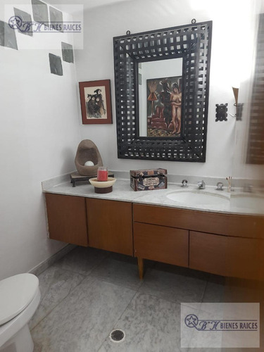 Departamento En Renta, Tecamachalco Amplio, Tranquilo Con O Sin Muebles