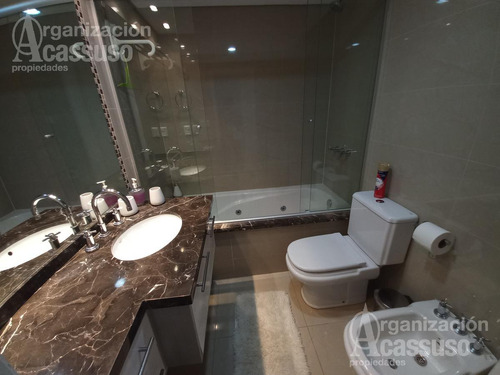 Departamento - Playa Mansa Y Brava - 2 Dormitorios - 2 Baños Y Toilette - Amenities