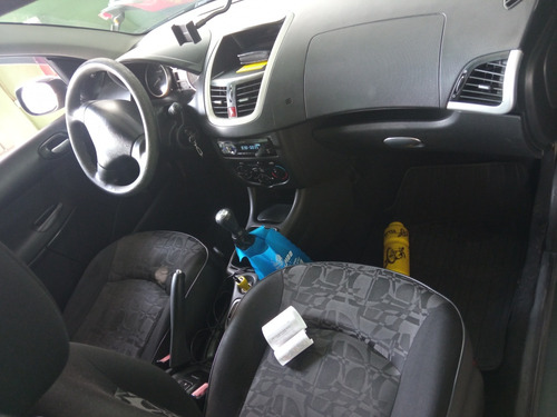 Peugeot 207 1.4 Xr Sport Flex 5p