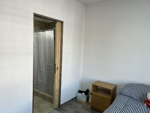 Vendo Casa Con 4 Habitaciones En Herrera, Entre Ríos.
