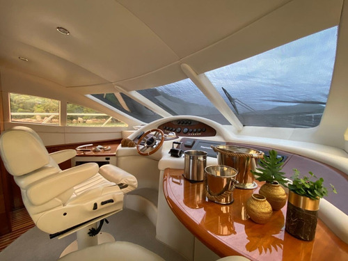 Imagem 17 de 25 de Intermarine Usada 680 Full 2007 / Azimut Carbrasmar Sedna