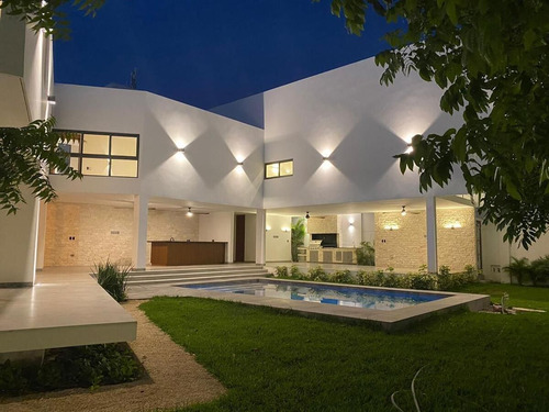 Espectacular Propiedad En Venta En Privada Merida Altabrisa (nvc-2372)