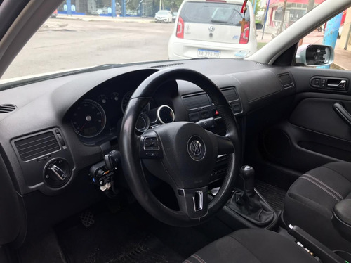Volkswagen Bora 1.8 Highline T 180cv 2013