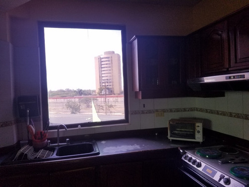 Imagen 4 de 14 de Apartamento El Milagro Venta Edificio Con Planta Electrica