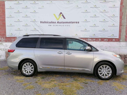 Imagen 4 de 15 de Toyota Sienna 2015 5p Xle V6/3.5 Aut Q/c Piel