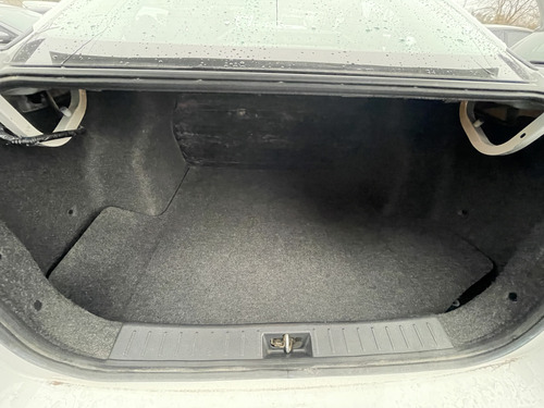 Nissan Versa 1.6 Sense Mt