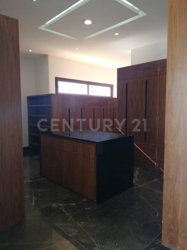Imagen 13 de 28 de Se Vende Lujosa Casa En Puerto Cancún C2023