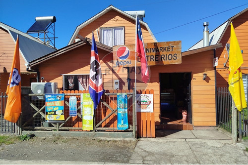 Casa Y Negocio En Venta En Pucón