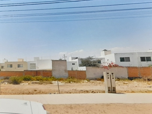 4 Terrenos Comerciales Frente A San Angel En Villa Magna
