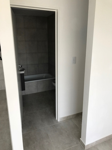 Imagen 6 de 9 de Excepcional Monoambiente En Alquiler!