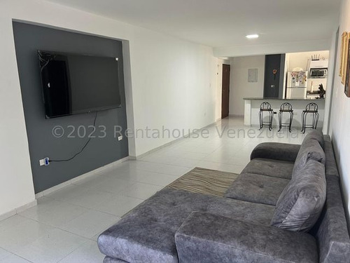 Yoselin Cabesas Vende Apartamento En Cabudare 25-5670 Yc
