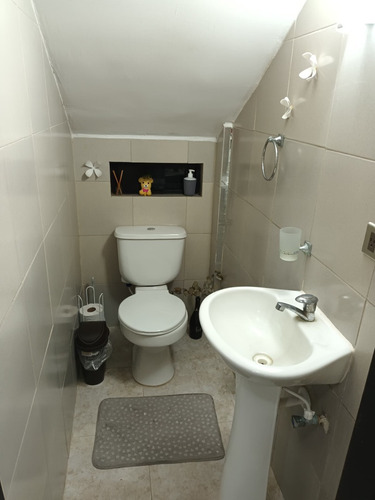 Townhouse En Venta Conj. Res. Limón Country El Guayabal. Naguanagua. Jm D22-04