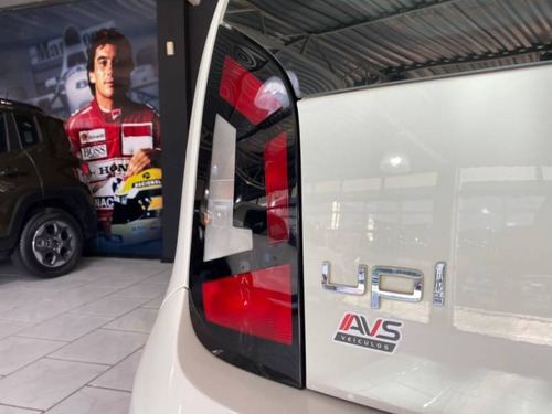 Imagem 9 de 11 de Volkswagen Up! 1.0 12v