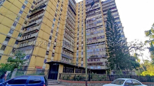 Apartamento En Venta Colinas De Carrizal 06/05 Dr