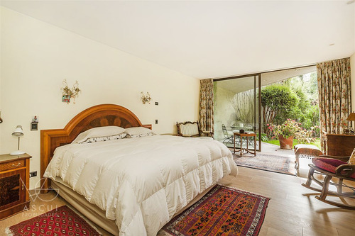 Departamento En Venta De 4 Dorm. En Las Condes