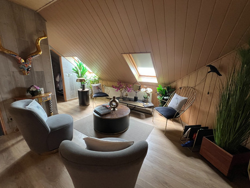 Estupendo Dúplex Remodelado, Luis Carrera / Las Hualtatas.