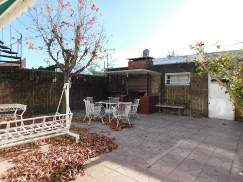 Imagen 16 de 18 de Hermosa Casa C/garage Desarrollada En 2 Plantas En Sayago